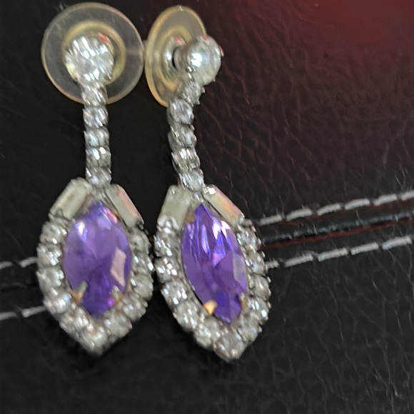 Purple and Clear Rhinestone Teardrop pierced Earring New - Picture 5 of 8
